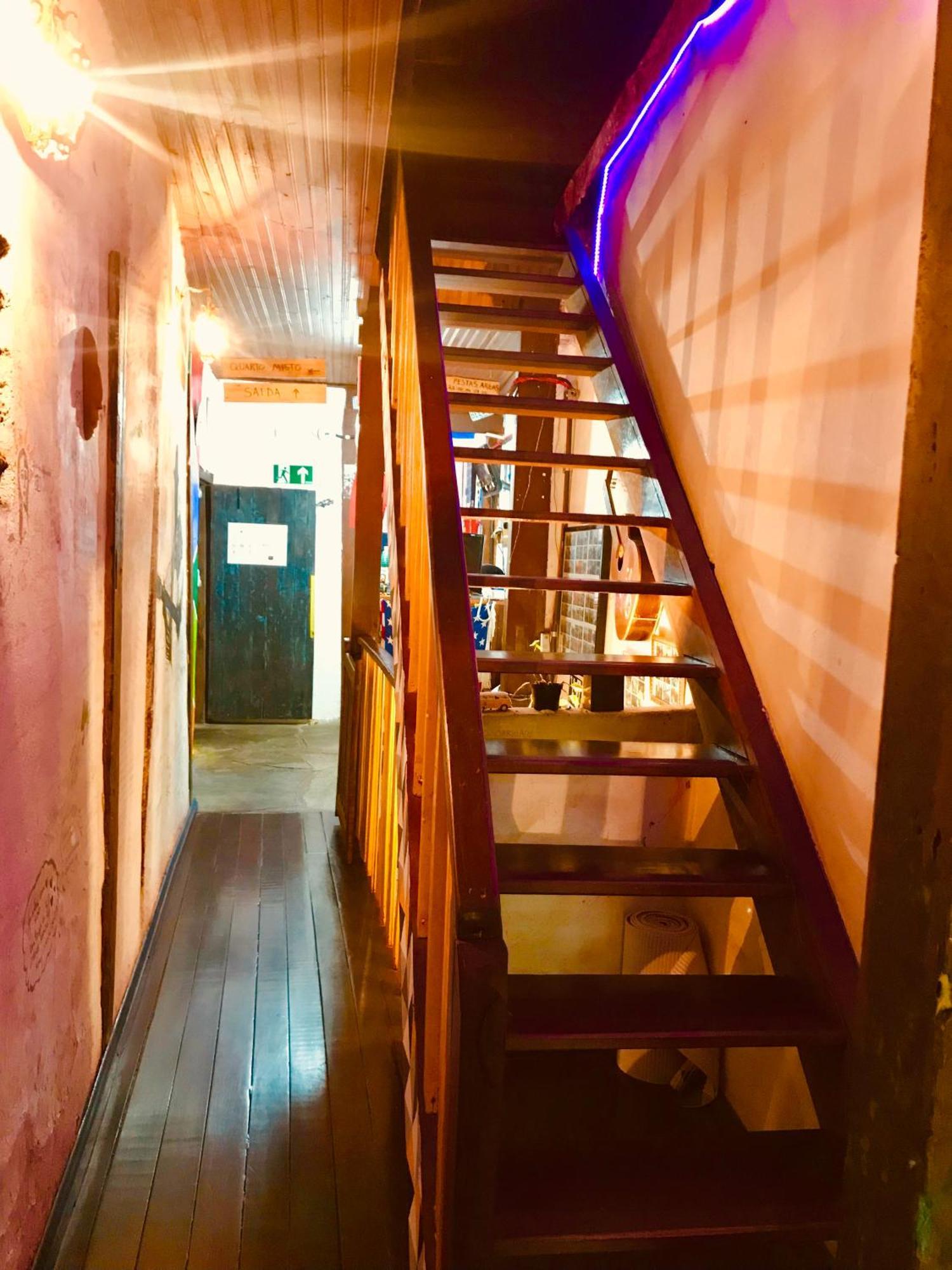 Hostel Uai Ору-Прету Экстерьер фото